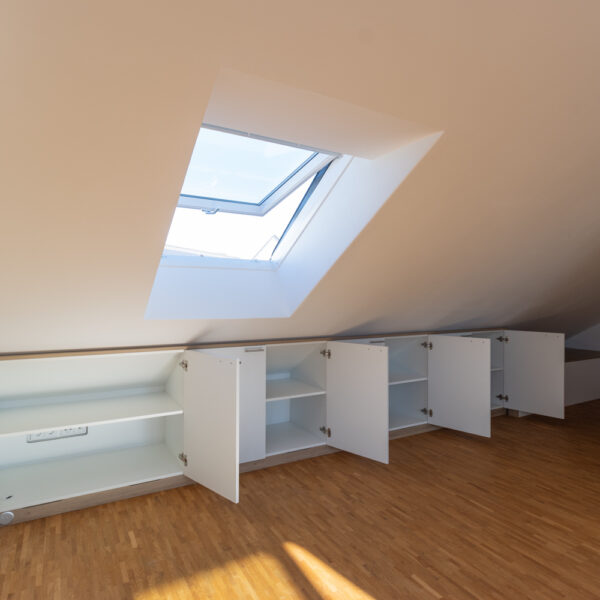 Dachschr&auml;ge-Kniestock-2_Schreinerei-Freymark-Freiburg